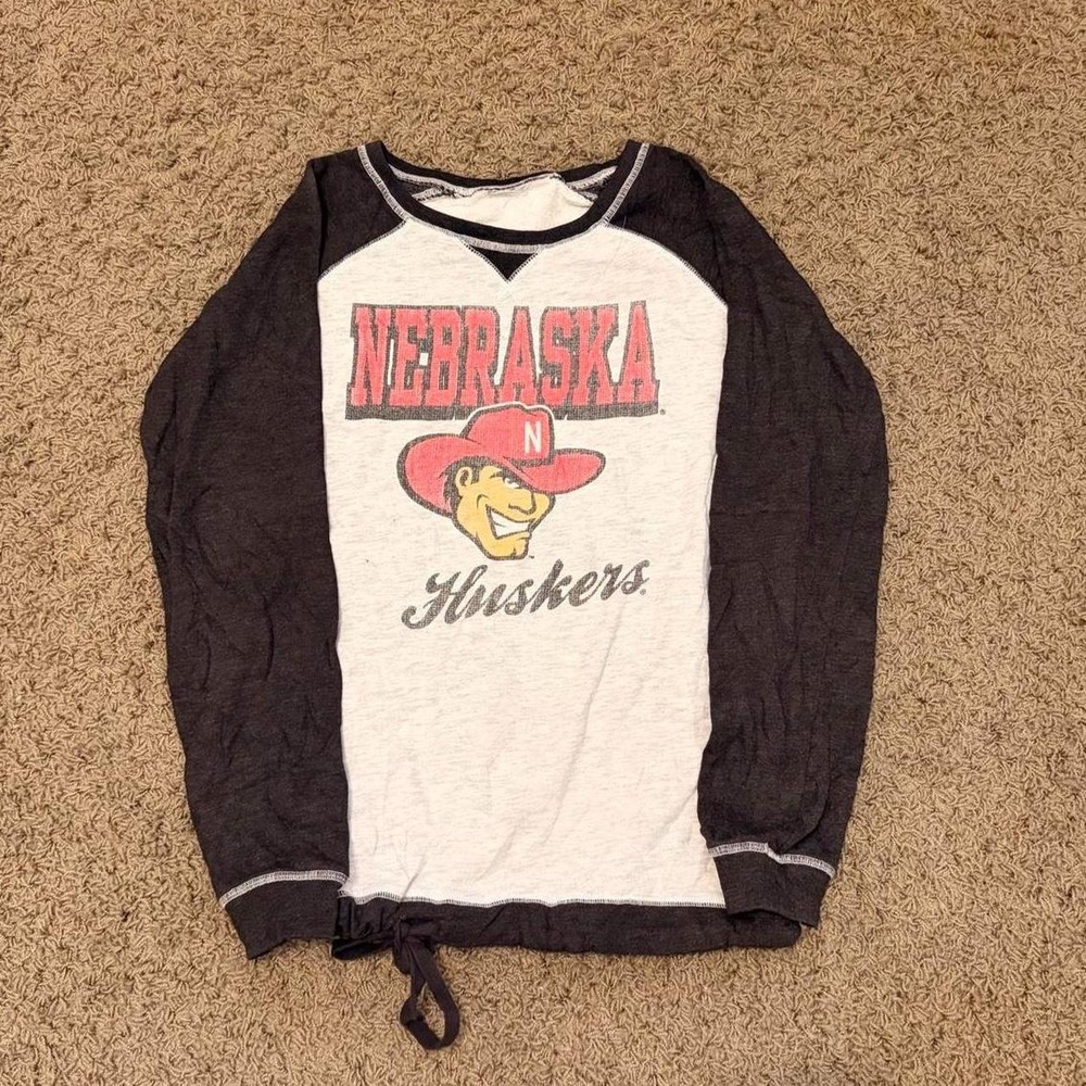 Vintage Nebraska Cornhuskers Long Sleeve Sweater Grey Black Red Women Small